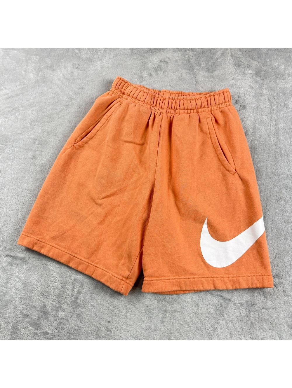 Nike Peach Orange Fleece Swoosh Shorts Big Logo Sweat Shorts Size XS Relax Skate